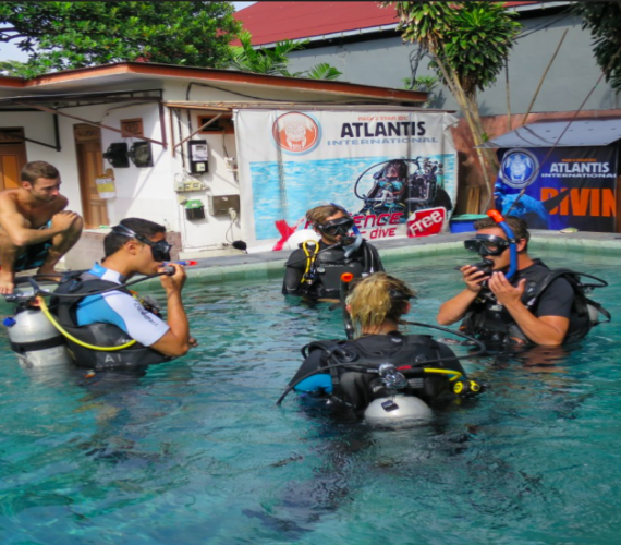 Why Should You Do A Refresh When You Didn’t Dive For A While? | Atlantis Bali Diving
