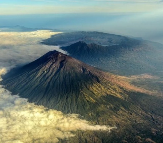 Bali, An Island In The Middle Of The Ring Of Fire ? | Atlantis Bali Diving