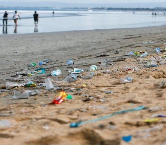 State Of Emergency- Stop Plastic Bags | Atlantis Bali Diving