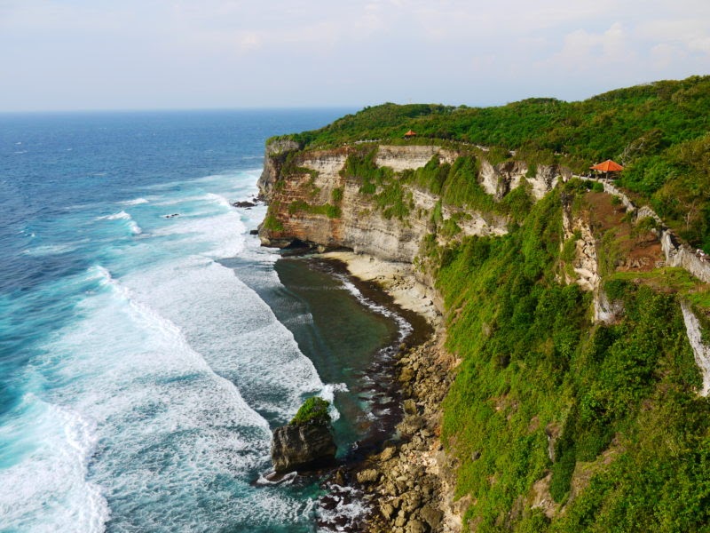 Uluwatu Cliff | Atlantis Bali Diving